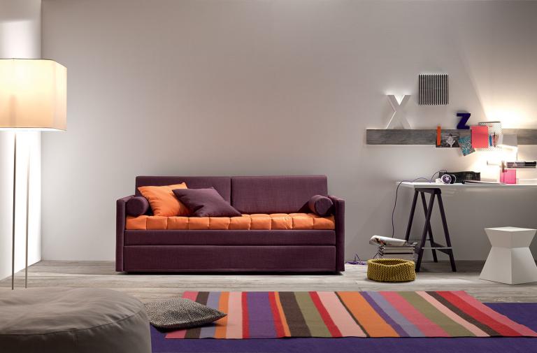Venisse Living Room Collection