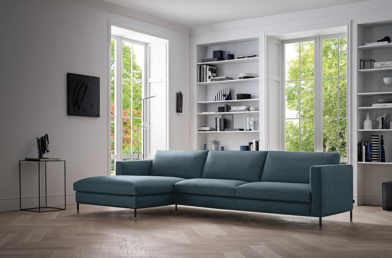 Venisse Living Room Collection